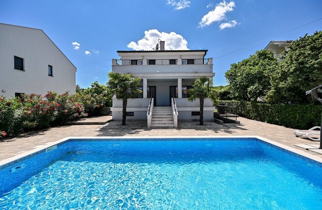 Modern Villa Christian with pool and sauna