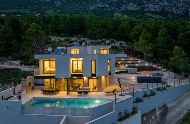Modern villa Mare at sea in Peljesac