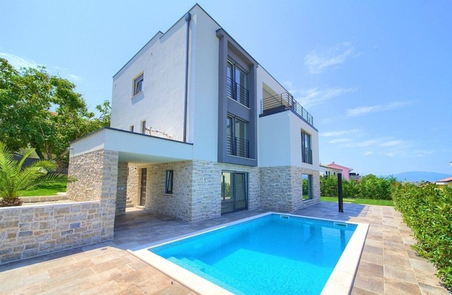 Modern Villa Siora with a swimming pool