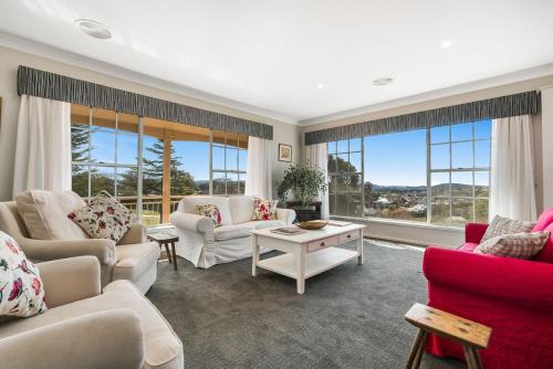 Molong House WIth A View, NSW