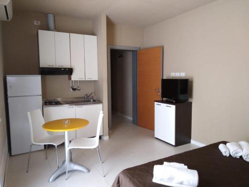 Monolocale su piscina