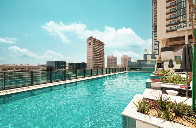 Moon Stays - Opulent 2BR Stay - Sobha Hartland - Dubai
