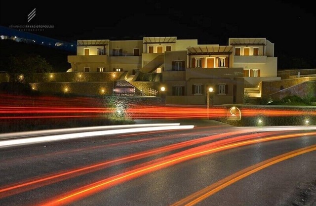 Moonlight Apartments: apartment