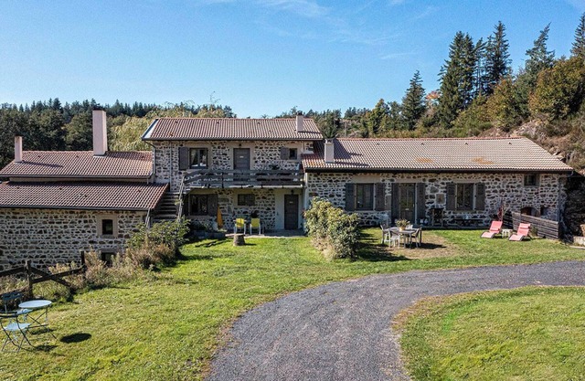 Moulin des Comtes, 4-person gîte in the heart of the Ance valley.