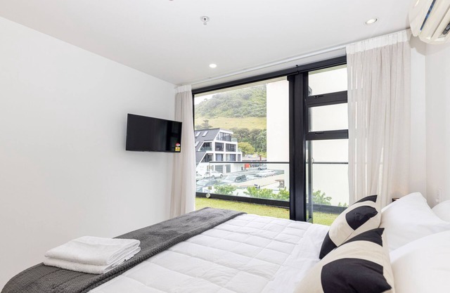 Mount Views