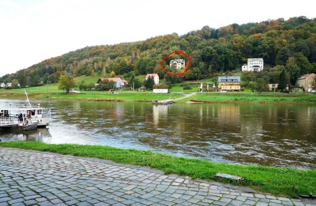 Mountain apartment with Elbe and fortress view
