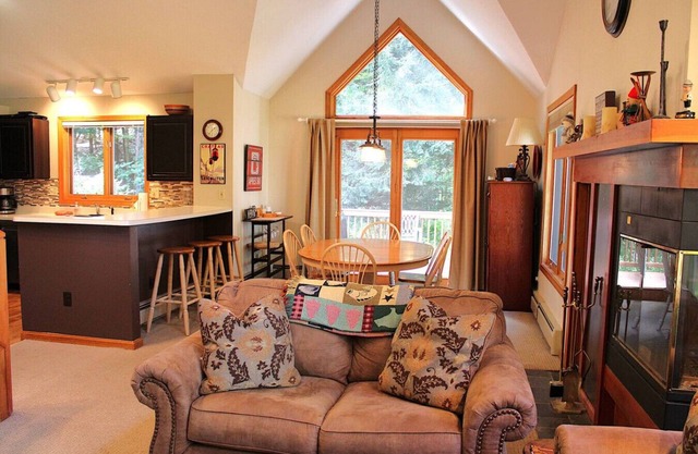 Mountain Circle Retreat