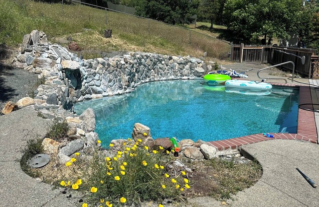 Mountain creekside retreat Unit A