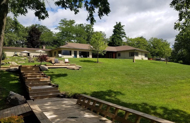 Mountain Top Ranch House - Wise Woodin Estates