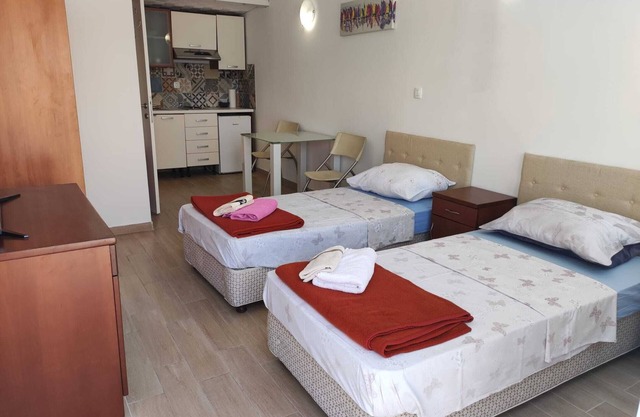 Mountain view studio