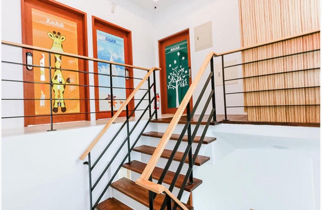 Mr. Sloth & Mrs. Cat B&B