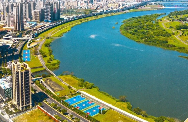 MRT DingXi Station 3BR/2BA Furnished Apartment