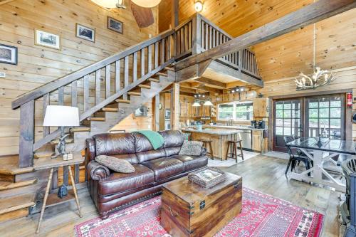Mtn Views, Yard, and Fire Pit Multi-Level Cabin