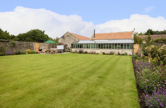 Mulberry Cottage, Thirley Cotes Farm Cottages