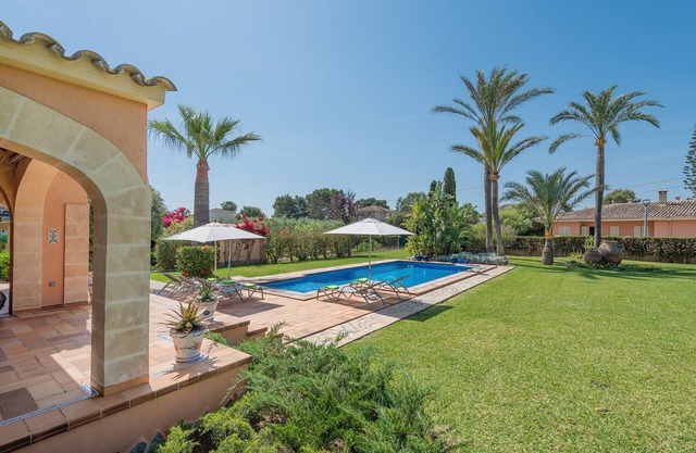 Mulholland Villa - Villa With Private Pool
