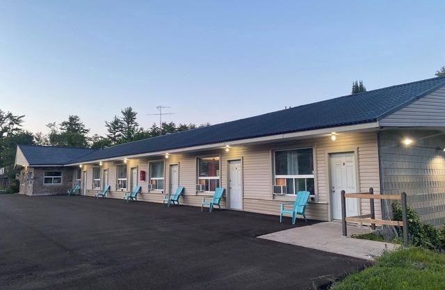 Muskoka Nights Motel