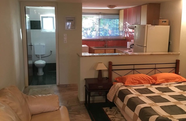 My place is located in a quiet neighbour.Comfortable place and fully equipped.