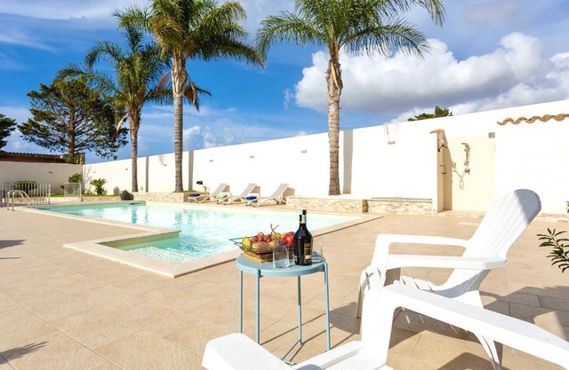 My Rental Homes - Villa Indaco with solarium area, private pool and barbecue