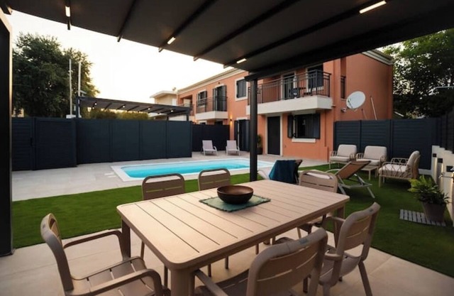 Mylos II : A Stylish Stay for Your Crew