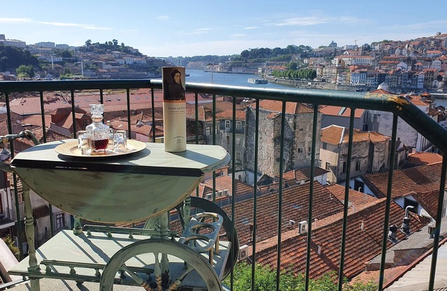 MyriverPlace N.3 - Riverfront Apartment with breathtaking views