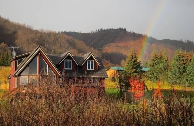 NamaStay ~Spectacular Views in Scenic, Convenient Location