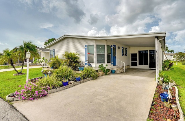 Naples Vacation Rental w/Community Amenities!