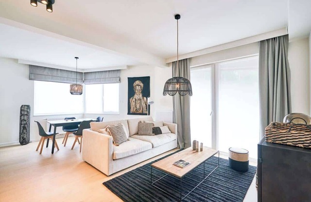 NATO&EU 1BR Aprt- Free Luggage Room