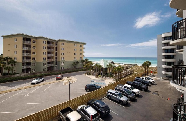 Nautilus 2411 Gulf View 2 Bedroom 4th Floor Free Beach Service