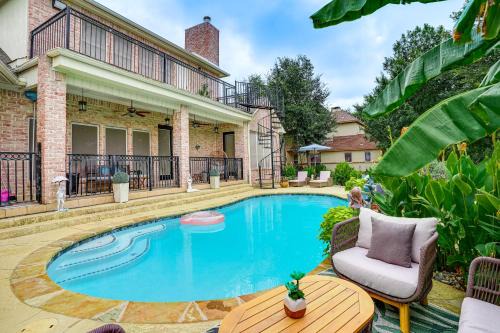 Near Cedar Hill State Park Apt with Pool Access!