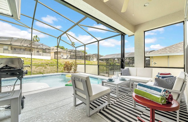 Near Disney – Heated Pool, Spa, Pixar Game Room & 2 Primary Suites