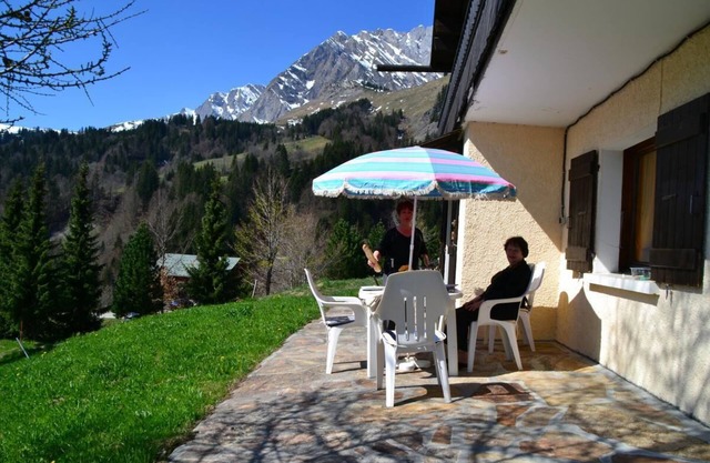 Near La Clusaz, unforgettable views of the Aravis mountains