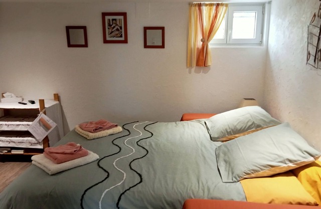 Near Mont St Michel, studio, completely independent