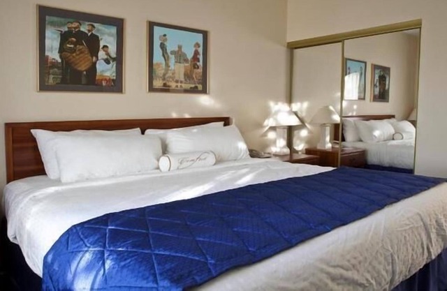 Near Studebaker National Museum & Notre Dame, Mini-Golf