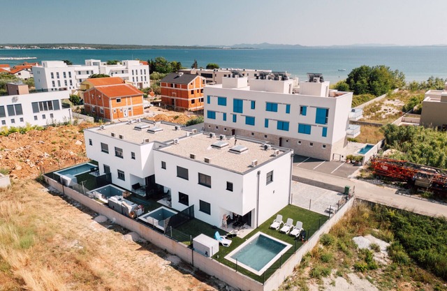 Nebo Luxus-Premium Vacation Home Sun | Private Heated Pool & Beachside Retreat