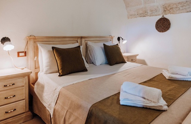 Negroamaro, historic mansions, with a little glimpse of nature, near Castro.