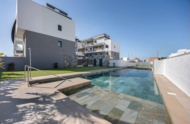 Nerea Rota free parking by Staycare