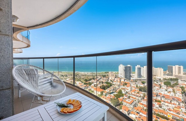 Neve Tzedek Panorama High-Rise Stay by Sea N' Rent