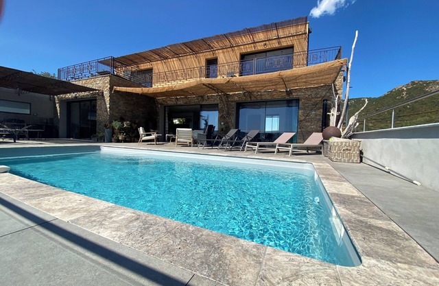 New 4 bedroom villa with heated pool Sainte Lucie de Portovecchio