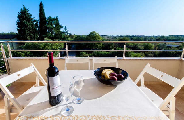 New Apartment for 4 people (2 bedrooms)- Umag - 1 floor