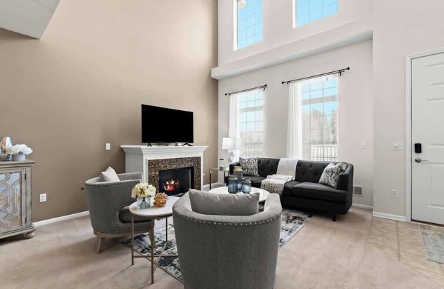 *NEW* Auburn Hills DT Condo