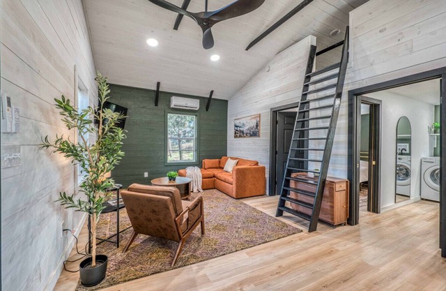 New Build | Cabin with Loft | Wildlife | Sleeps 6