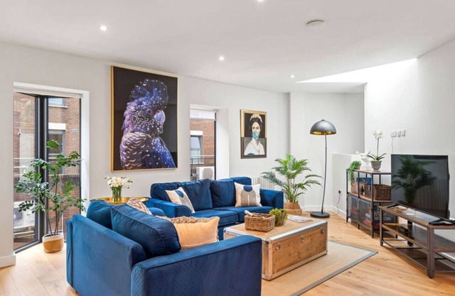 New Build, central 3 bedroom house
