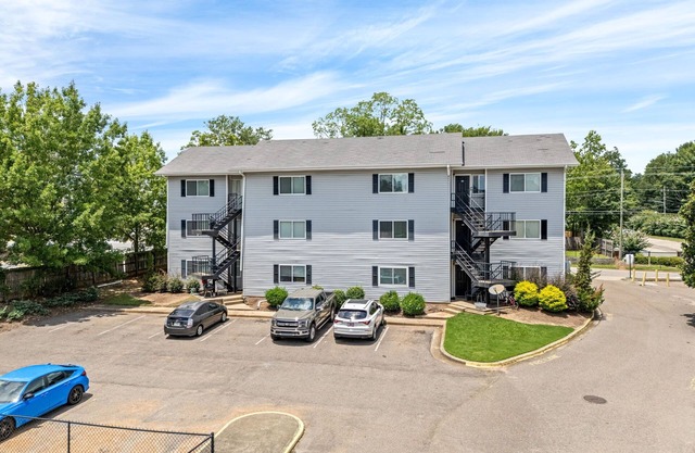 NEW!Charming 2-bedroom apartment in Auburn close to Campus!