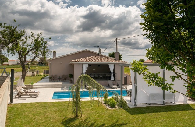 New Design Villa, in the green heart of Istria, ideal for family holidays