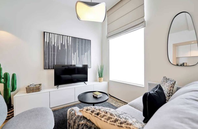 *New* Grand Place/Place du Grand Sablon (1BR)