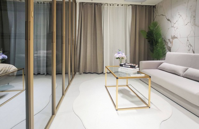 New high-rise city view 3 room perfect for business trips and work