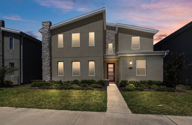 New Home 9 Bedrooms and 5 Bath At Storey Lake