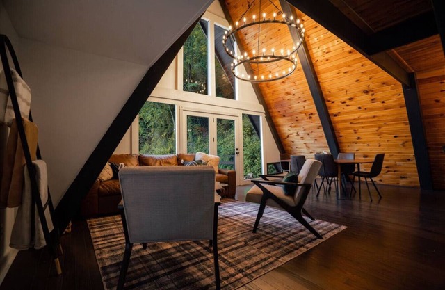 NEW Lakefront Cabin ~ w/Private Dock