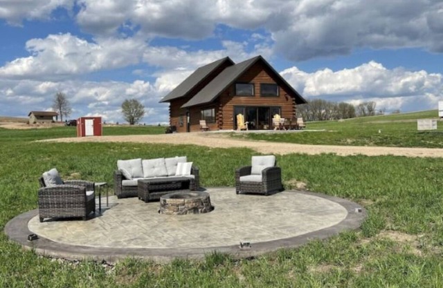 New Lakefront Log Cabin & Private Dock