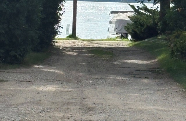 New listing! 3bedroom 2full bath cottage on Wamplers lake in Brooklyn, Mi.